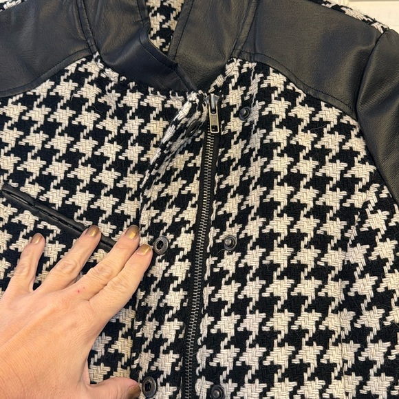 Faux leather and houndstooth jacket - Picture 3 of 9